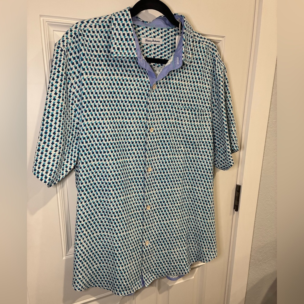 Tommy Bahama Blue and White Button-Up